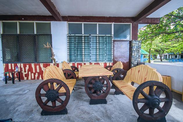 Rama International Beach Resort Botolan Kültér fotó