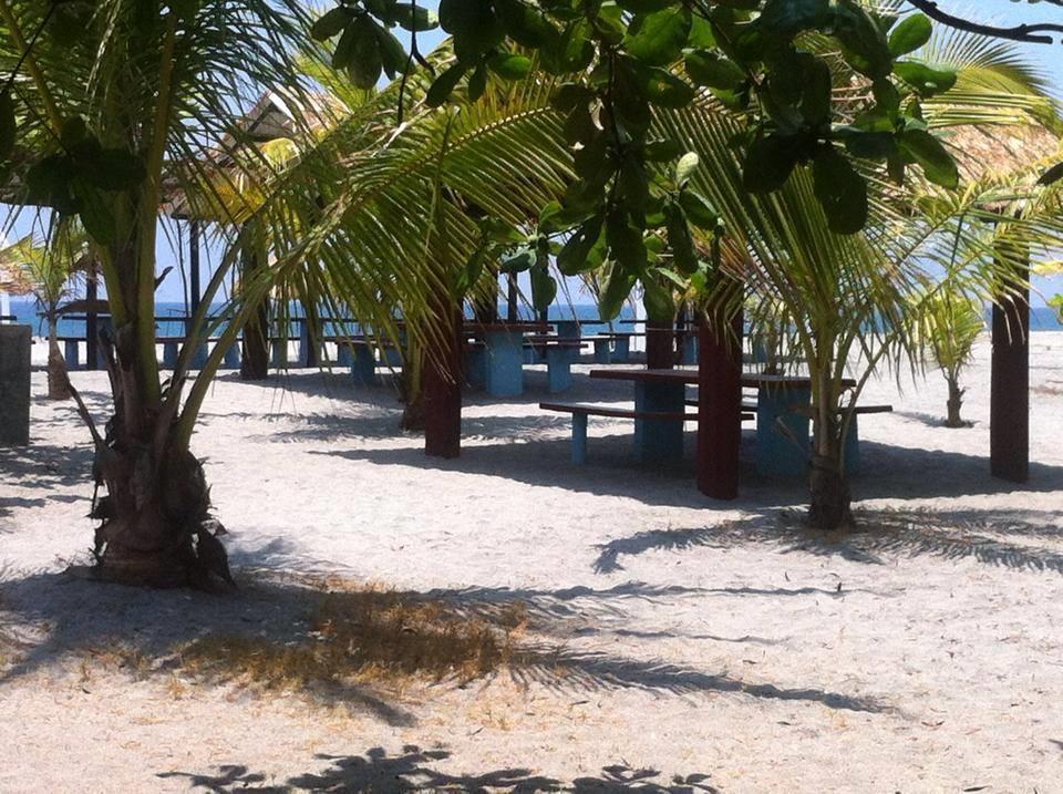 Rama International Beach Resort Botolan Kültér fotó