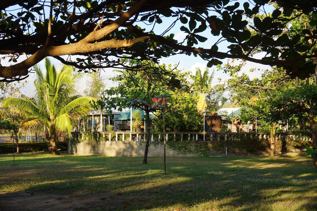 Rama International Beach Resort Botolan Kültér fotó